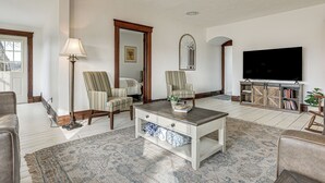 單棟房屋 (5 Bedrooms) | 內部