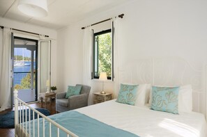 1 bedroom, in-room safe, iron/ironing board - Seafront Cottage with Sea Views just Steps from the Water near Fiskardo (Fiskardo)