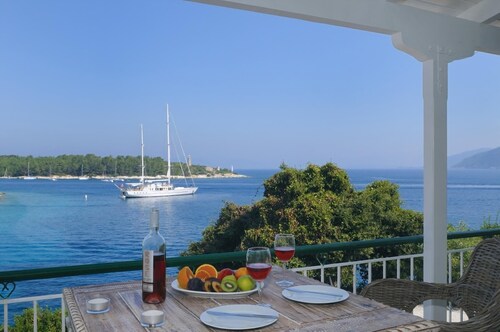 Seafront Cottage with Sea Views just Steps from the Water near Fiskardo