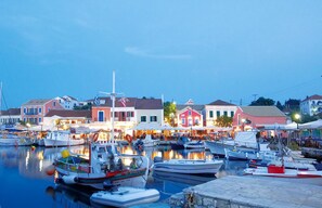 Marina - Seafront Cottage with Sea Views just Steps from the Water near Fiskardo (Fiskardo)