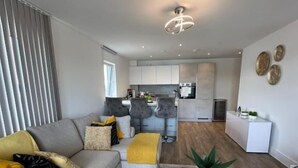 Apartment, 2 Bedrooms, Fireplace | Living area - 2 bed 2 Bath Waterfront Luxury Apartment (Southampton)