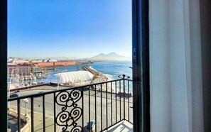Junior Studio Suite, Balcony, Sea View | Terrace/patio - Sette Stelle Suites (Naples)