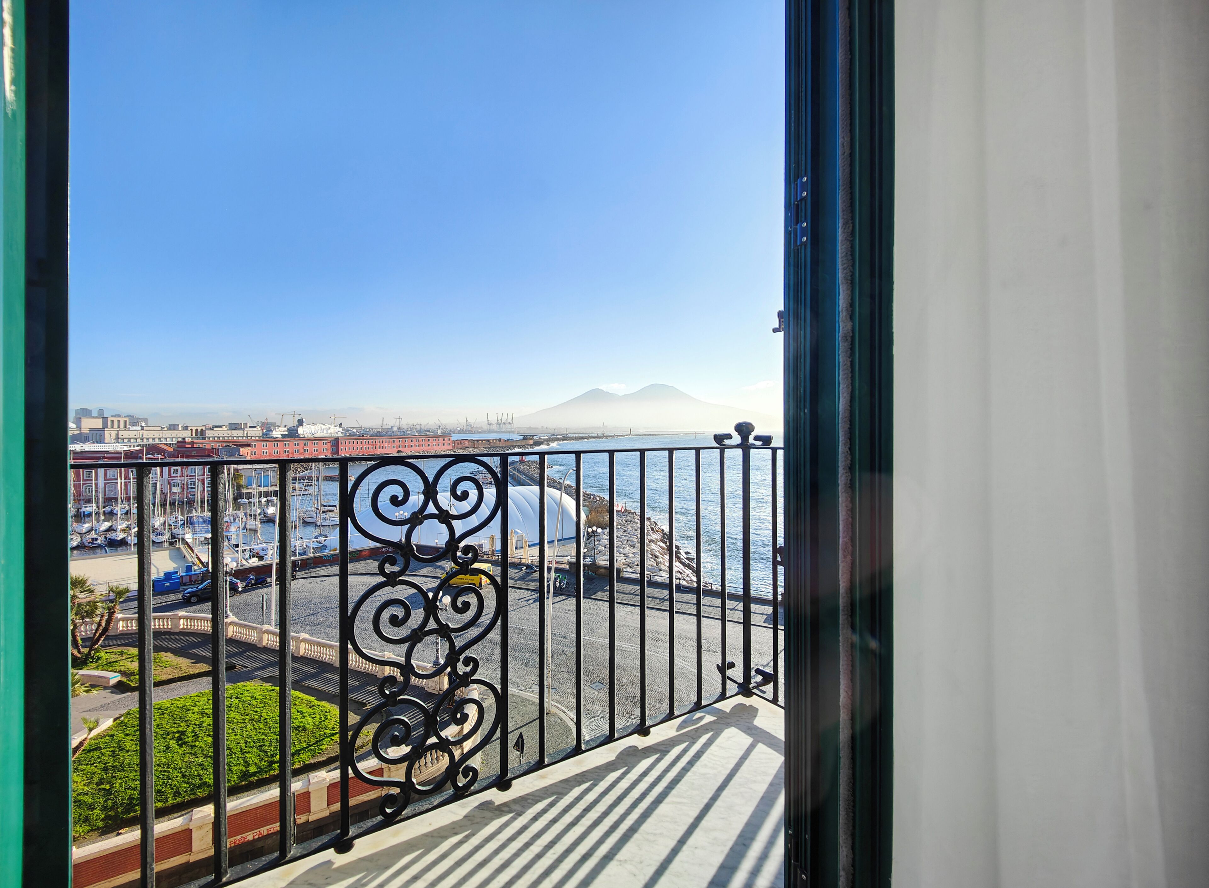 Superior Studio Suite, Sea View | Terrace/patio