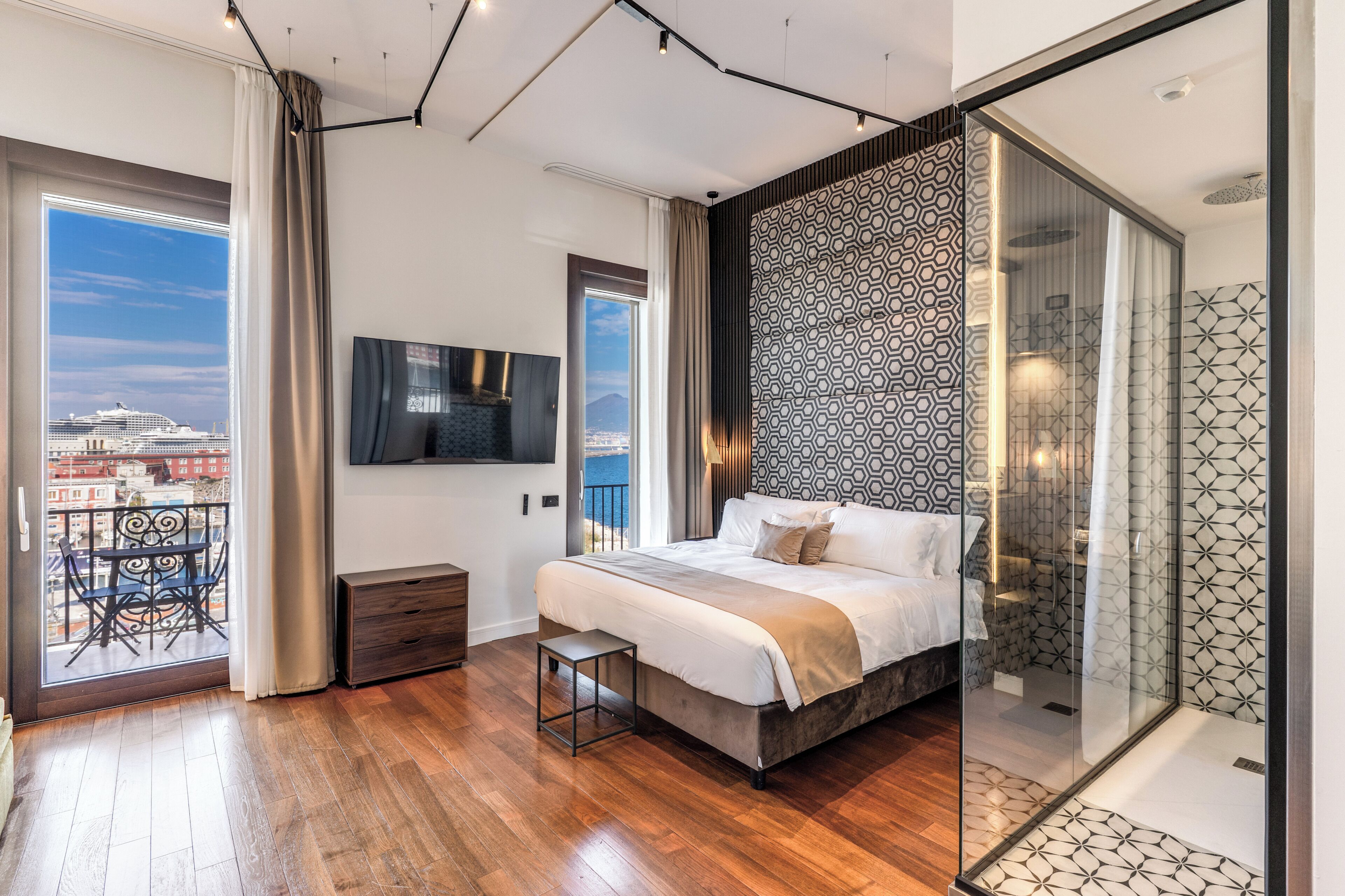 Suite estudio superior, vistas al mar | Sábanas de algodón egipcio y ropa de cama de alta calidad