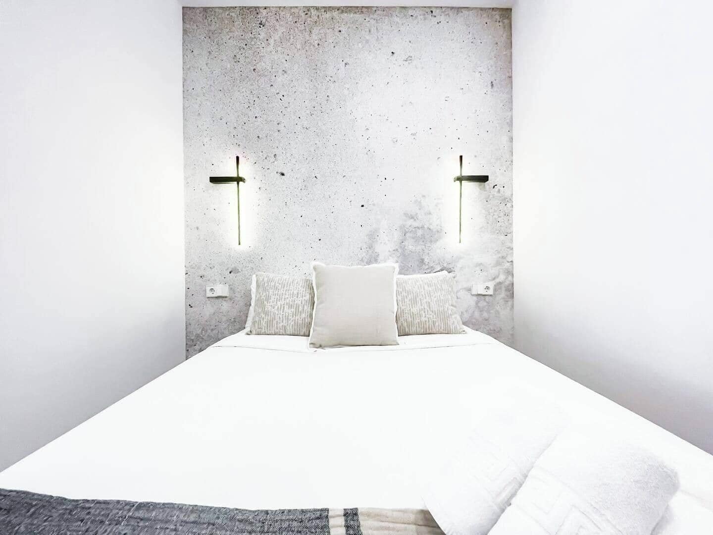 2 dormitorios, tabla de planchar con plancha, wifi gratis y ropa de cama