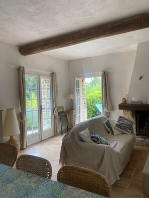 Living area - Maison des cigales - Paradise setting (Saumane-de-Vaucluse)