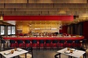 Bar (on property) - Steps to Charles River | Bar & Restaurant + Gym (Boston)