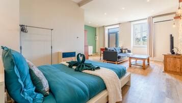 1 chambre, fer et planche à repasser, Wi-Fi, draps fournis