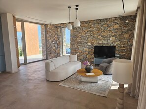 Smart TV, books - EL-LU 2 Villa with breathtaking 360-degree seaview and a private pool (Kamilari)