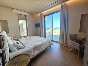 2 bedrooms, desk, iron/ironing board, travel cot - EL-LU 2 Villa with breathtaking 360-degree seaview and a private pool (Kamilari)