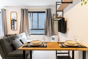 Studio | Dining - Bem Viver Lopes de Oliveira (São Paulo)