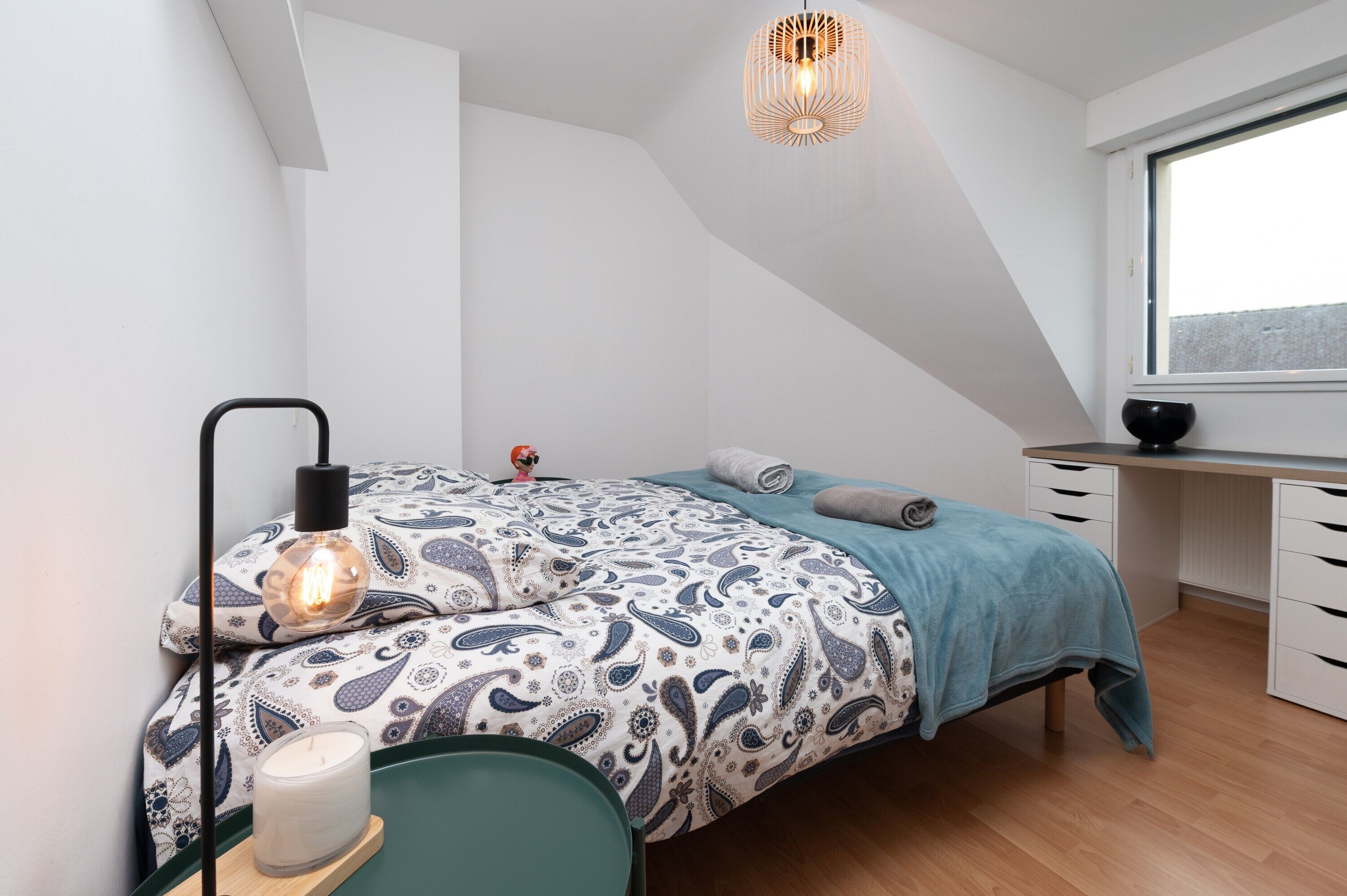 Iron/ironing board, WiFi