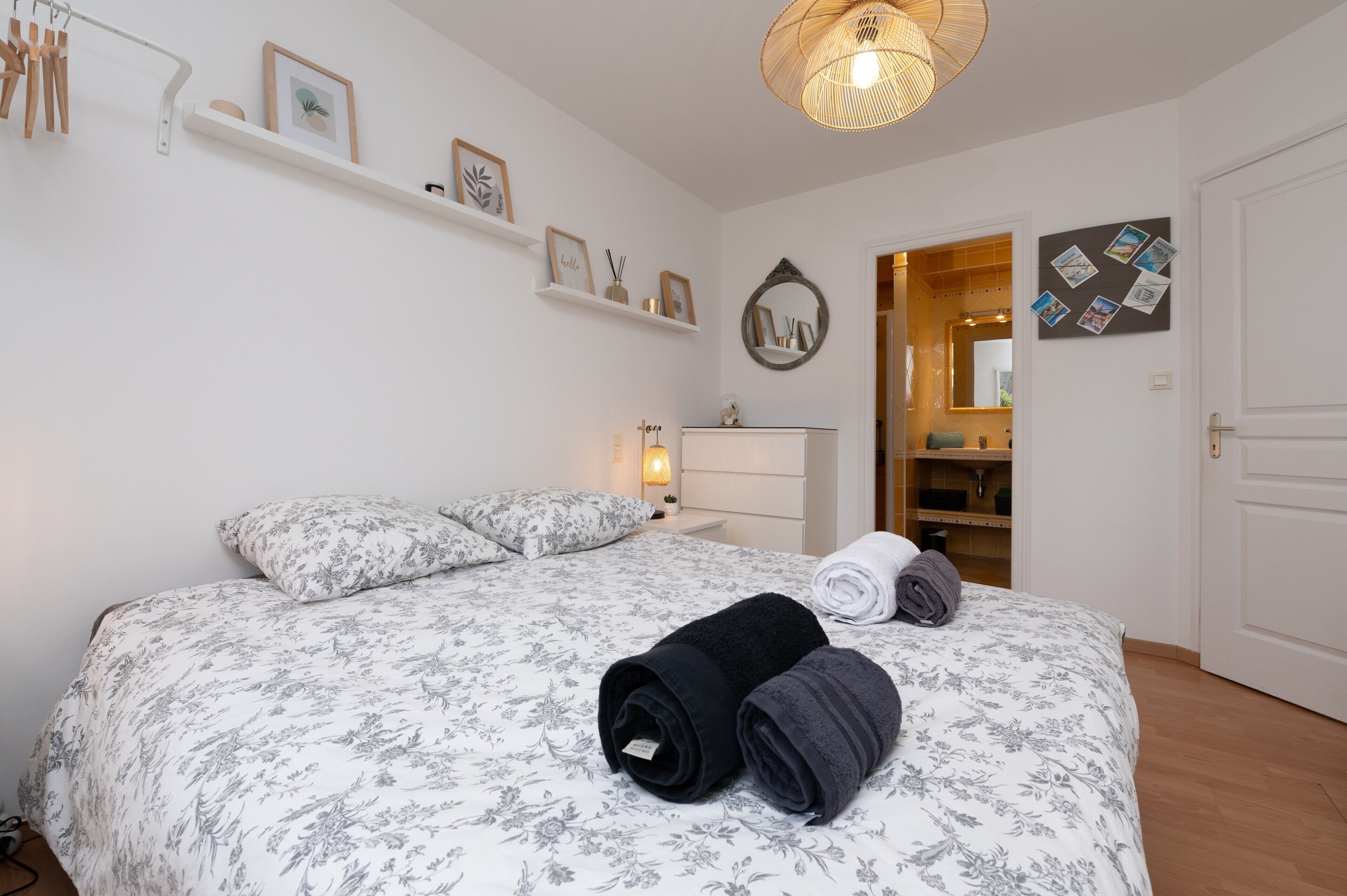 Fer et planche à repasser, Wi-Fi