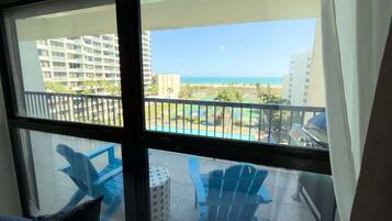 Apartment, 2 Bedrooms | Interior