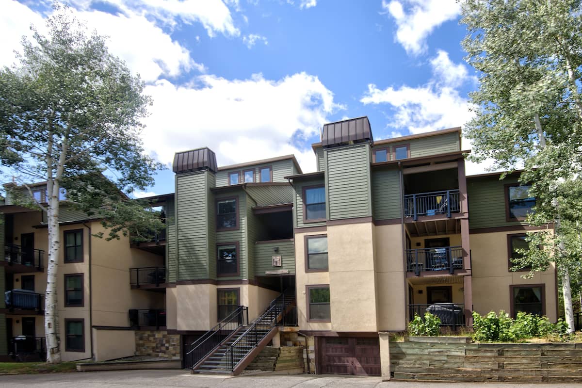 Condo, 2 Bedrooms | Exterior