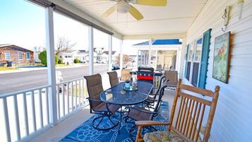 House, 3 Bedrooms | Outdoor dining