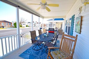 Outdoor dining - Montego Bay-colonial Drive 13339 3 Bedroom Home (Ocean City)