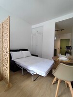 Apartamento conforto, 1 cama de casal e sofá-cama, cozinha | Área de estar