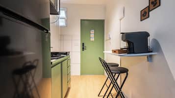 Apartamento conforto, 1 cama de casal e sofá-cama, cozinha | Cozinha privada | Máquina de café expresso
