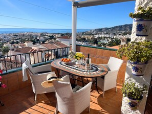 Outdoor dining - Las Mimosas 7B Capistrano Village in Nerja (Nerja)