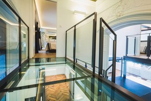 Interior - LOFT · KEYWEEK contemporary Loft style Apartment in Biarritz City center (Biarritz)