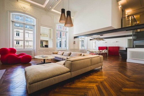 LOFT · KEYWEEK contemporary Loft style Apartment in Biarritz City center