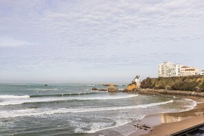 On the beach - SWELL - Apartment first line sea view, terrace with ocean view, parking (Biarritz)