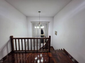 Casa, 5 quartos, para fumantes, vista para o jardim | Parte interna