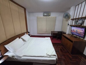 Casa, 5 quartos, para fumantes, vista para o jardim | 5 quartos