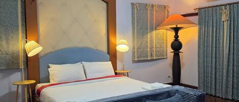 House, 5 Bedrooms, Smoking, Garden View