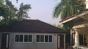 House, 5 Bedrooms, Smoking, Garden View | Exterior