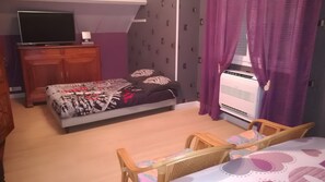 Bügeleisen/Bügelbrett, WLAN, Bettwäsche