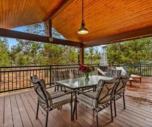 Unclassified image, 4 of 38, button