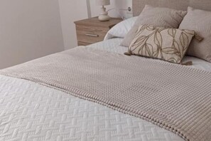 Room - Vionta: Your cozy retreat with garden view near the beach (Aguiño)