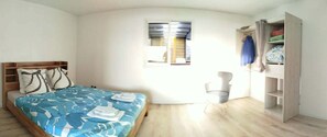 3 Schlafzimmer, Bügeleisen/Bügelbrett, Internetzugang, Bettwäsche
