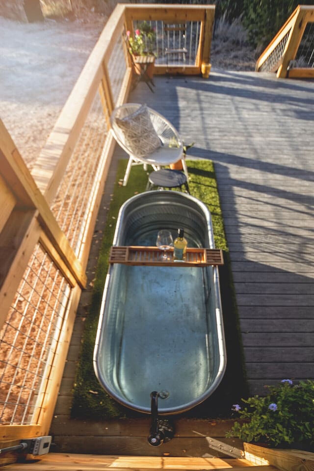 Tina de hidromasaje al aire libre