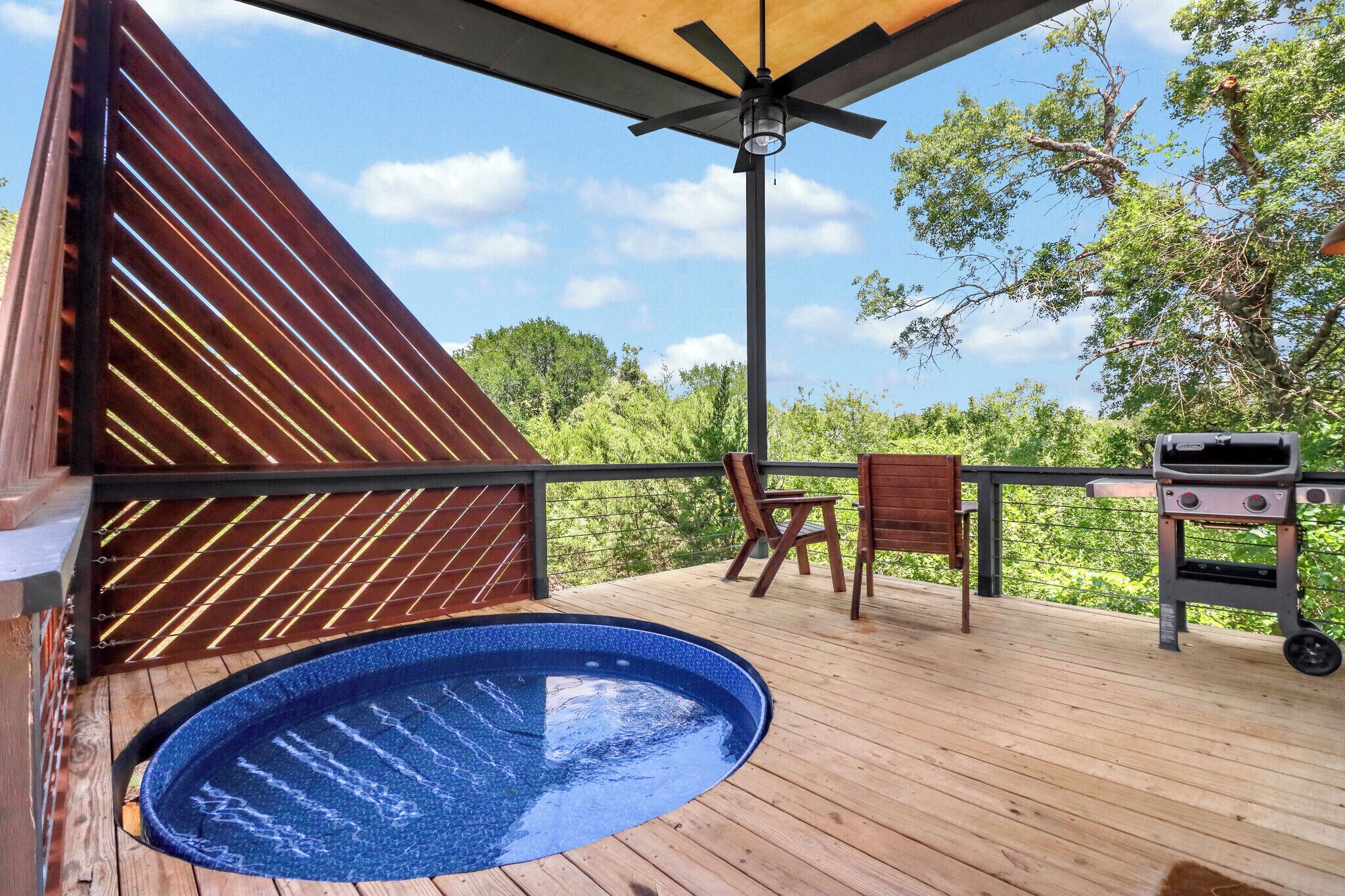 Bain à remous extérieur