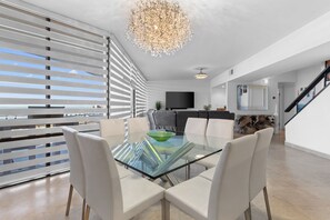 Imagen sin descripción, 4 de 66, botón