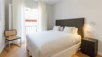 Familie penthouse | Een laptopwerkplek, een strijkplank/strijkijzer, gratis wifi