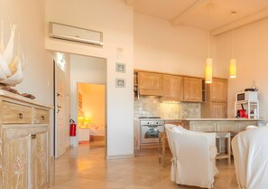 Interior - Wonderful “Attico Il Fiordo” with Sea View, Pool, Wi-Fi, and Air Conditioning (Santa Teresa Gallura)