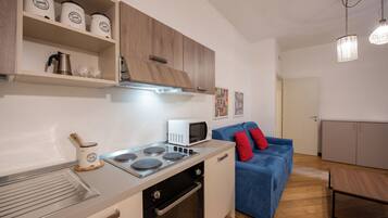 Appartamento Superior | Cucina privata | Frigorifero, microonde, forno, piano cottura