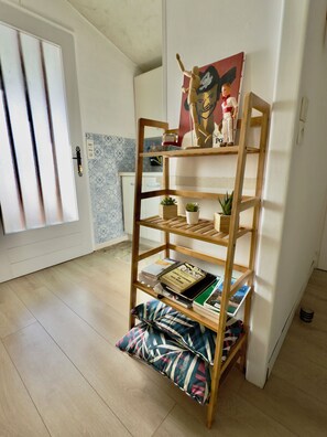 Interior - Spacious 6-bedroom villa in Boucau with heated pool, private spa & outside bar. (Boucau)
