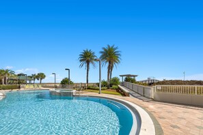 Pool - Beach Front in Perdido Key, Pool, Hot tub, Balcony (Pensacola)