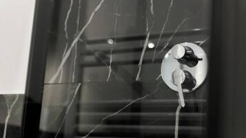 Doppia Standard, balcone, vista cortile | Varie