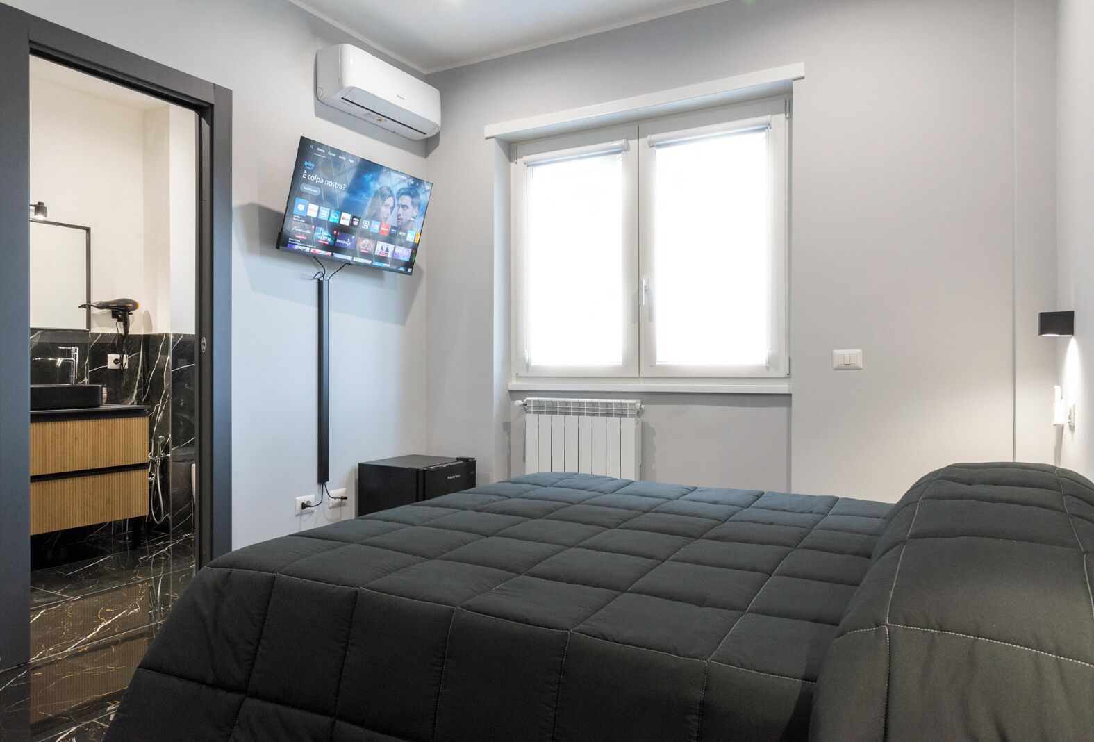 Deluxe Triple Room, 1 King Bed with Sofa bed, Private Bathroom