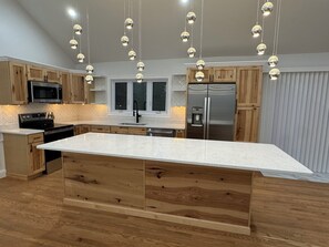 Nicht klassifiziertes Bild, 3 von 25, Schaltfläche