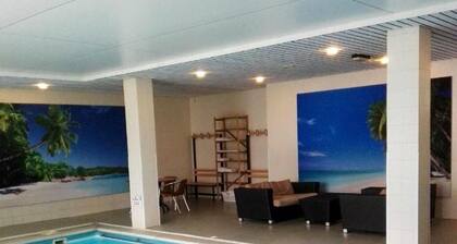 A Place You'll Surely Enjoy! Indoor Pool, Sauna Access, Close to Africa Museum!