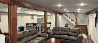 Serene 5-bedroom farmhouse with AC in charming Sinclairville