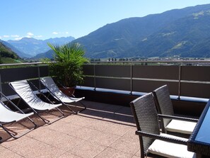 Property grounds - Apartment 'Fewo Apfelblüte' with Mountain View, Shared Pool and Wi-Fi (Naturno)