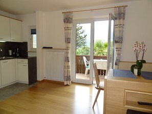 Interior - Apartment 'Sonnenblume' with Mountain View, Shared Pool, and Wi-Fi (Naturno)